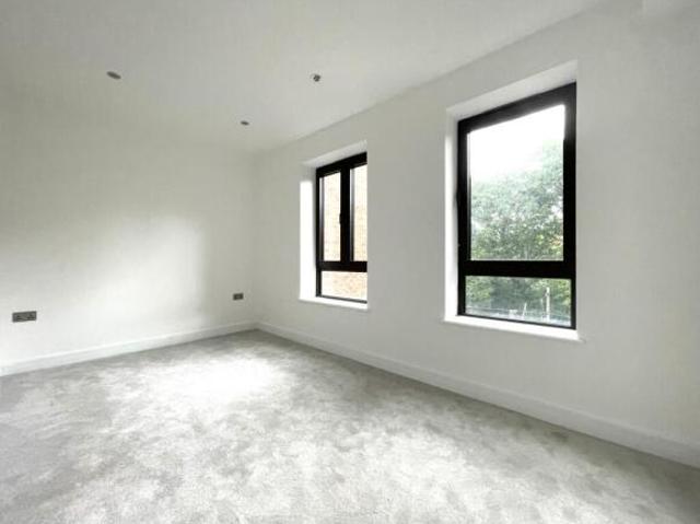Cottage for rent in Chingford, Greater London