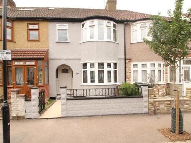 House for rent in Lyons, Greater London