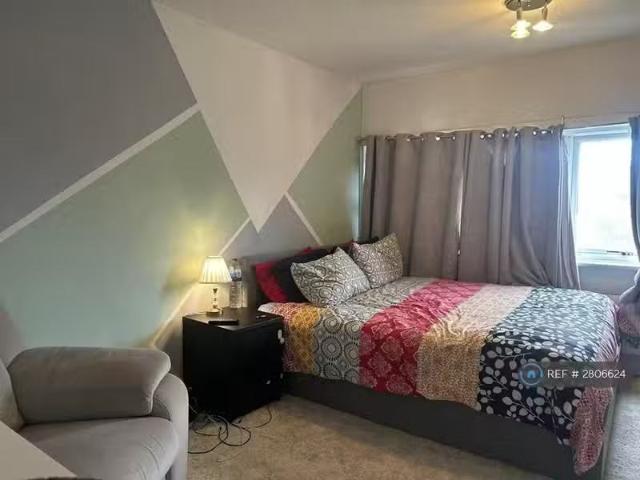 House for rent in London Borough of Merton, Mitcham
