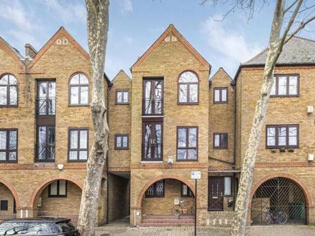 House for rent in Lyons, Greater London