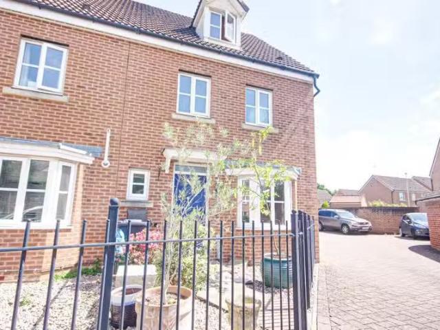 House for rent in Kingsway, Gloucester