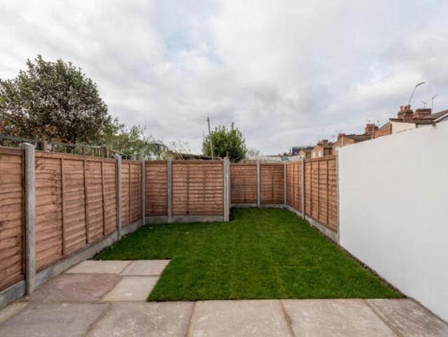 Cottage for rent in Walthamstow, Greater London