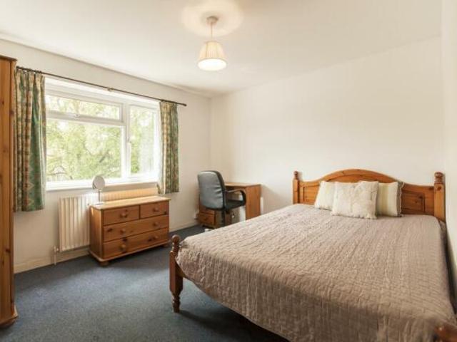 Cottage for rent in The Slade, Oxfordshire