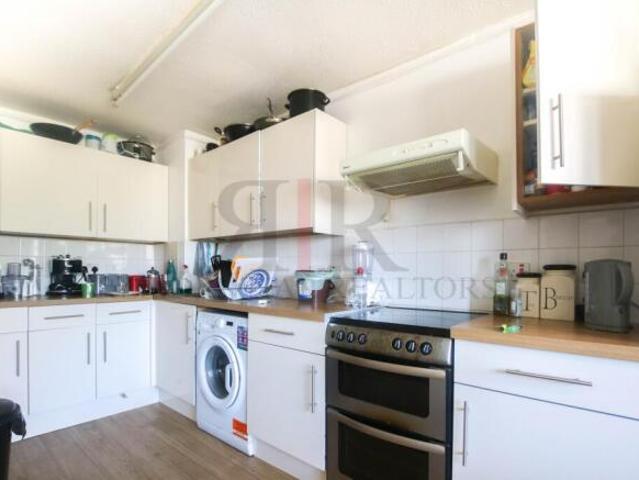 Cottage for rent in Cat Hill