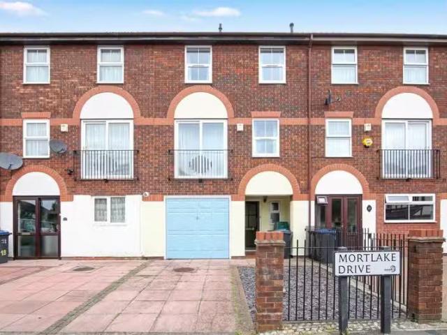 House for rent in London Borough of Merton, Mitcham