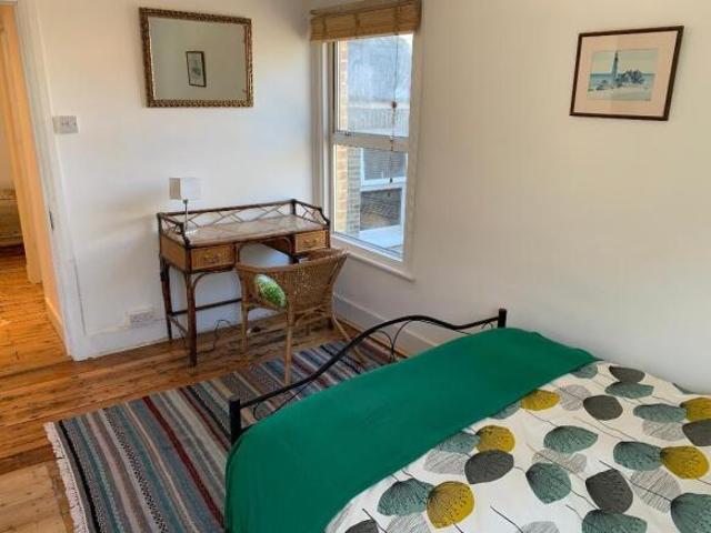 Cottage for rent in Cat Hill