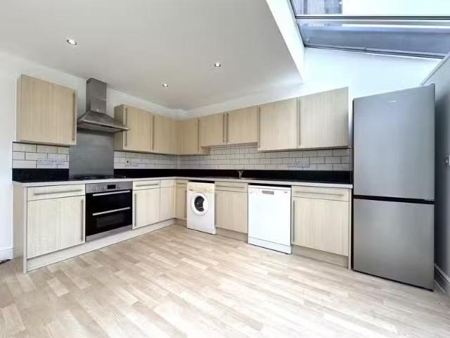 House for rent in Mile End, Fordham Heath