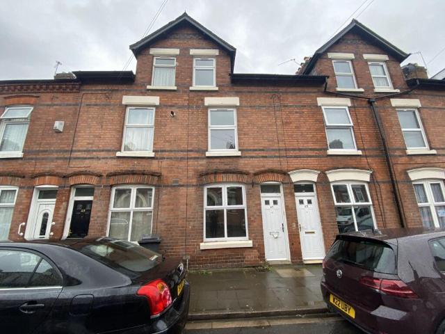 Terraced House for rent in Leicestershire