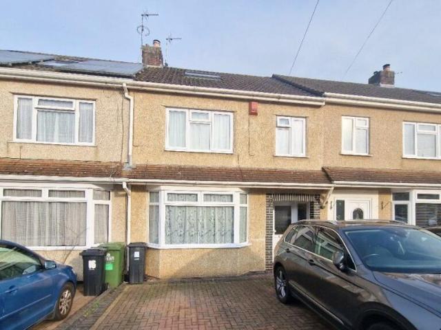 Terraced House for rent in Bromley Heath