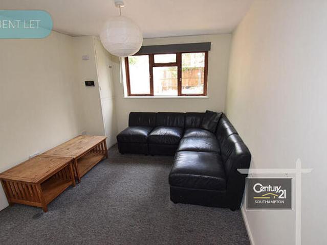 Cottage for rent in City Of Southampton