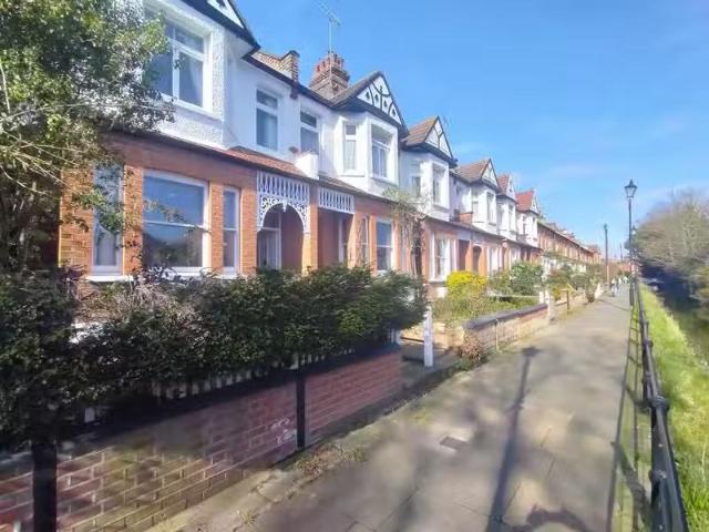 House for rent in Enfield, Greater London
