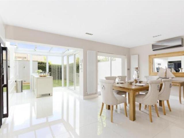 Cottage for rent in Cat Hill