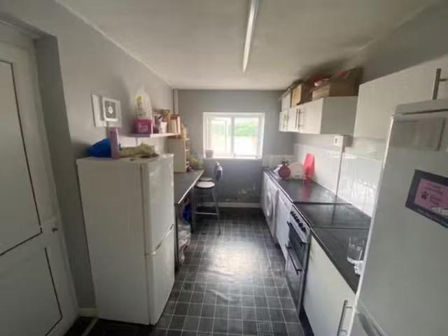 House for rent in Pontypridd, Wales