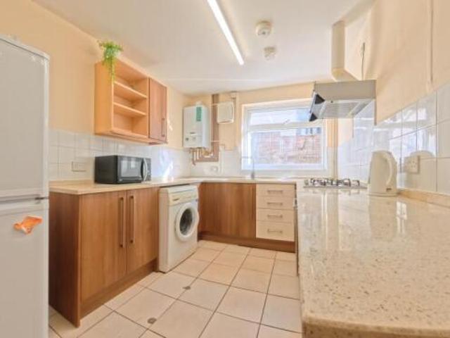 Cottage for rent in Brighton & Hove