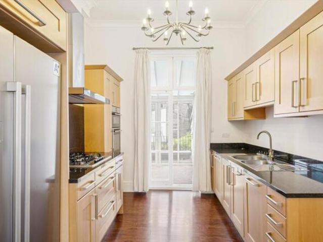 Cottage for rent in Cat Hill