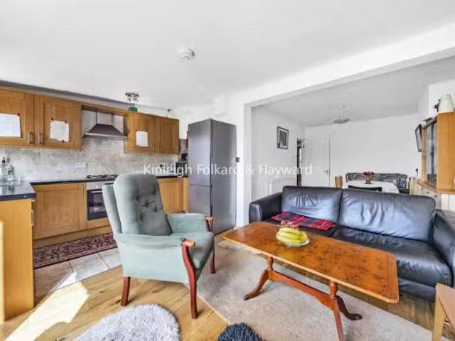 House for rent in London Borough of Merton, Mitcham
