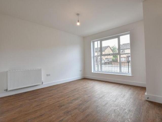 Cottage for rent in Calderstones