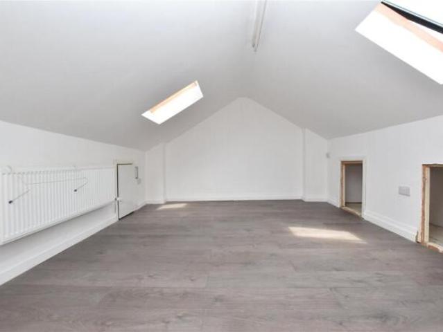Cottage for rent in Cat Hill