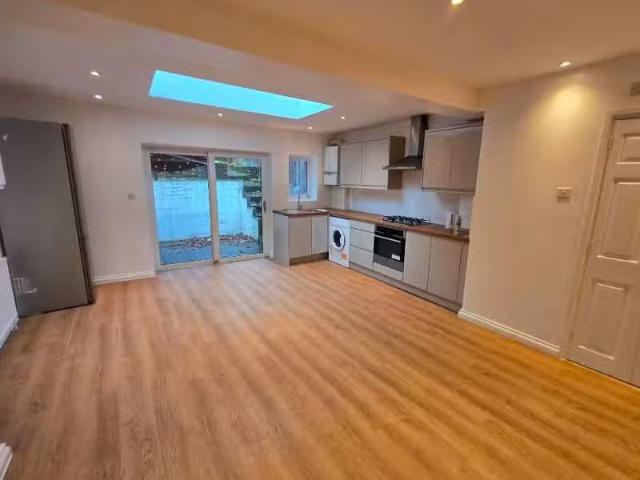 House for rent in London Borough of Croydon, Purley