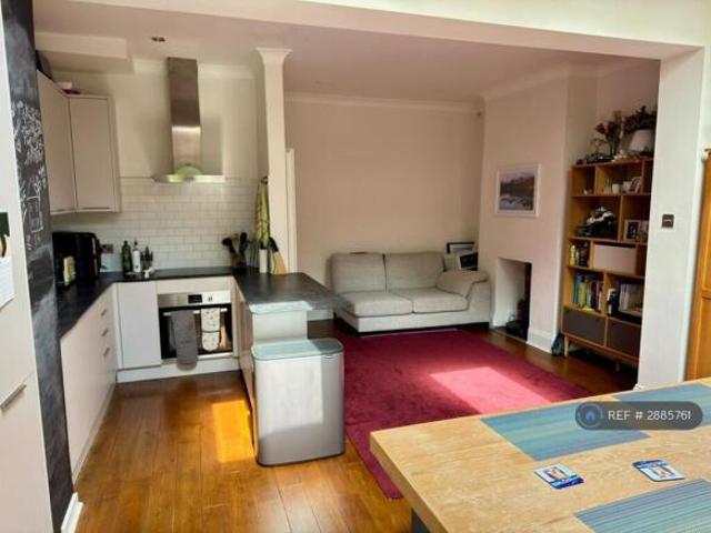 Cottage for rent in Wimbledon, Greater London