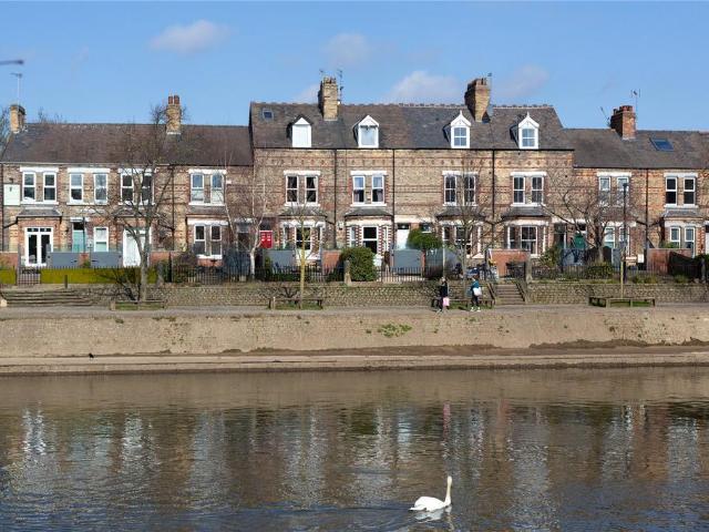 House for sale in High Field, York