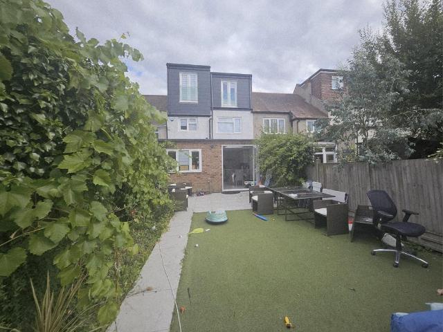 House for sale in Hendon Central, Greater London