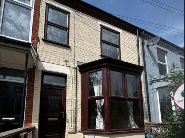 House for sale in New Catton, East Bank