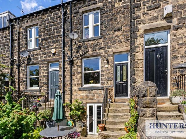 House for sale in Shaw Lane, Guiseley