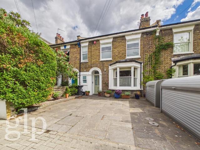 House for sale in London Borough of Lambeth, Greater London