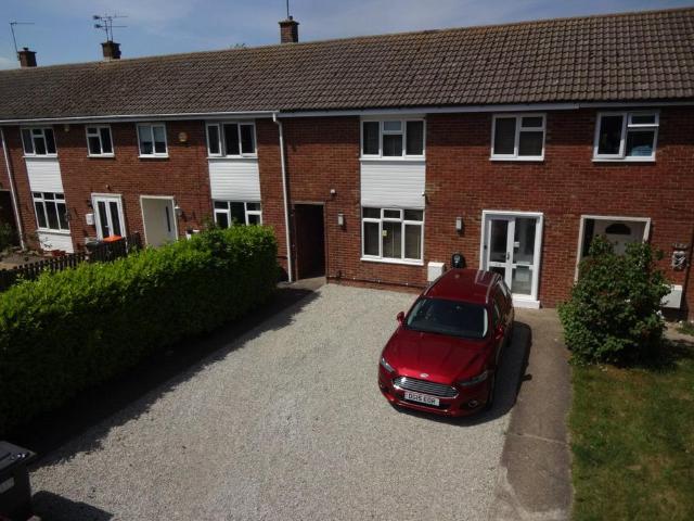 House for sale in Houghton Regis, Bedfordshire