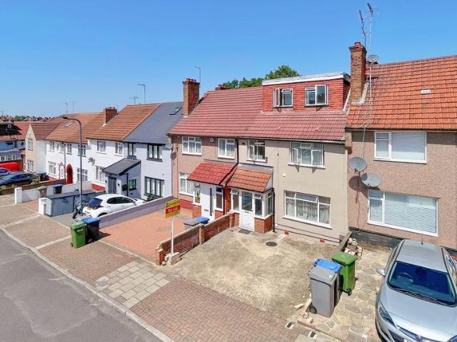 House for sale in Dollis Hill, Greater London