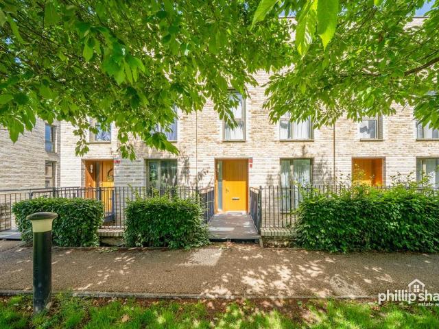 House for sale in Greater London