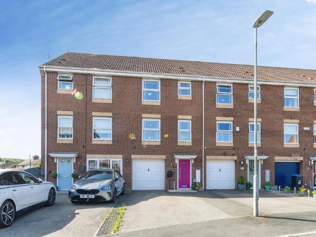 House for sale in Wingate