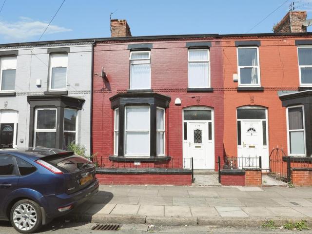 House for sale in Calderstones