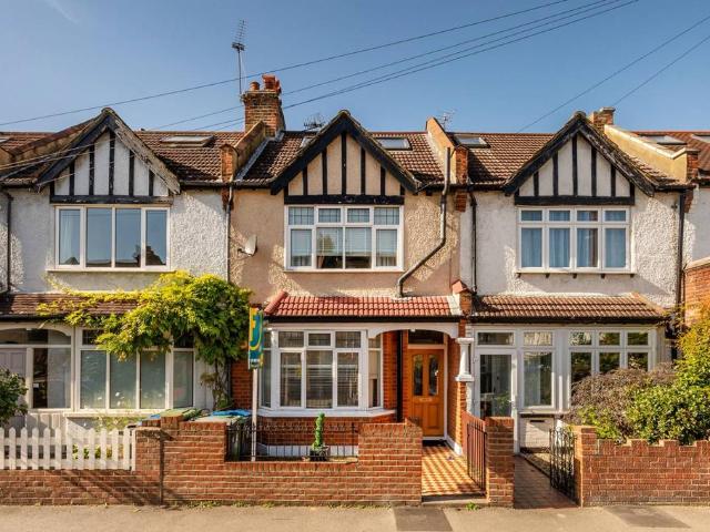 House for sale in New Malden, Greater London