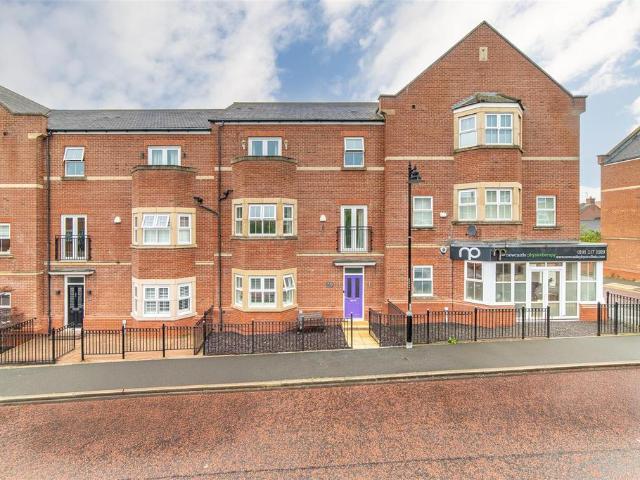 House for sale in North Gosforth, Newcastle Upon Tyne