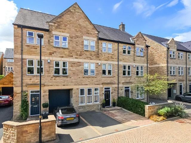 House for sale in Harlow, Harrogate