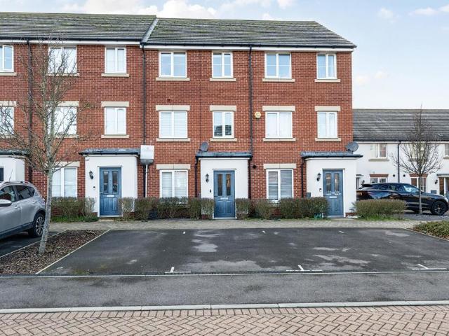 House for sale in Old Netley, Helford