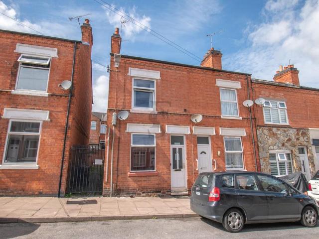 House for sale in Newfoundpool, Leicester