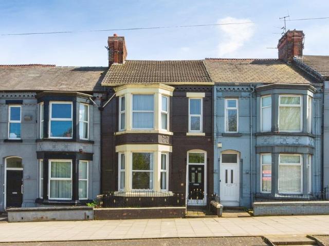 House for sale in Calderstones