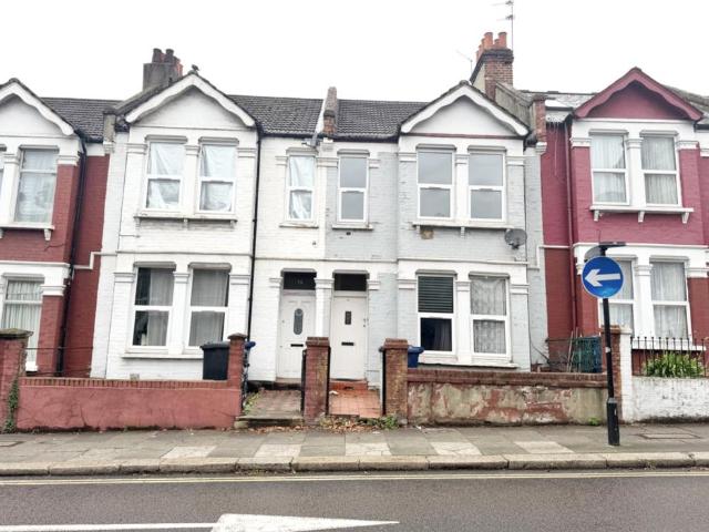 House for sale in London Borough of Ealing, Greater London