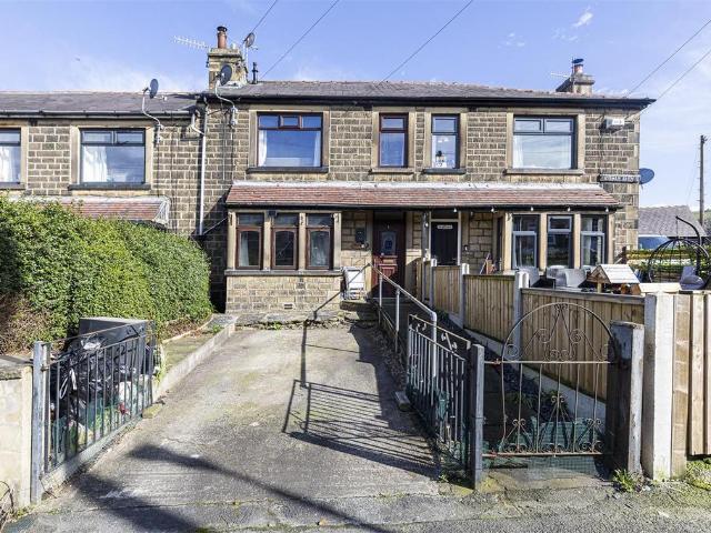 House for sale in Elland, West Yorkshire