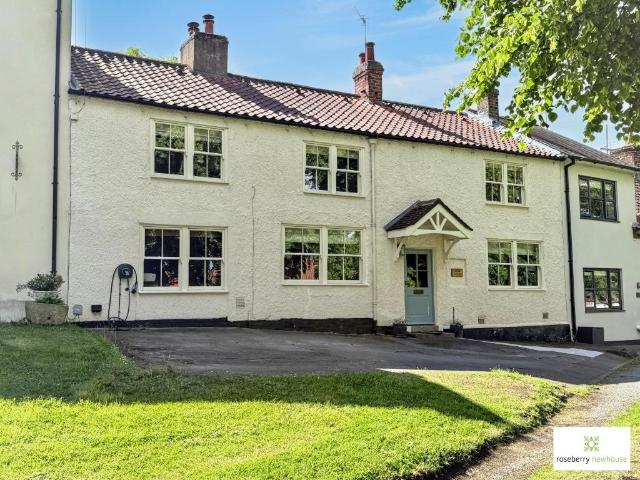 House for sale in Hutton Rudby, York and North Yorkshire