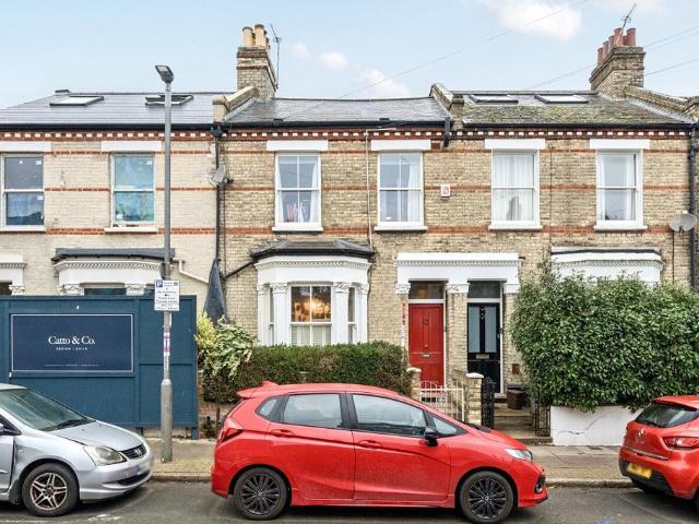 House for sale in Wandsworth, Greater London