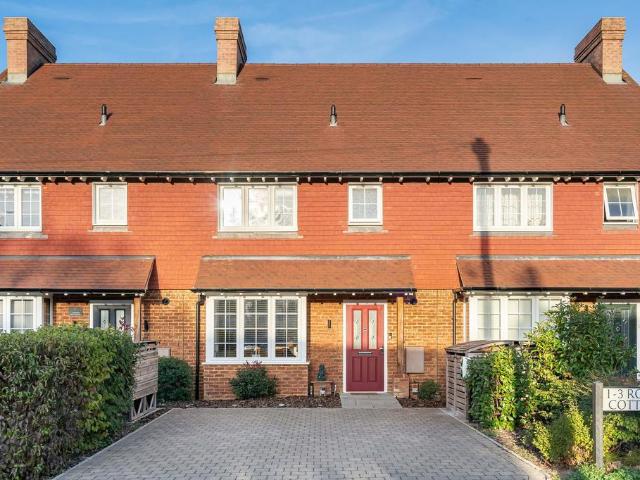 House for sale in Ashtead, Mole Valley