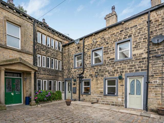 House for sale in Triangle, West Yorkshire