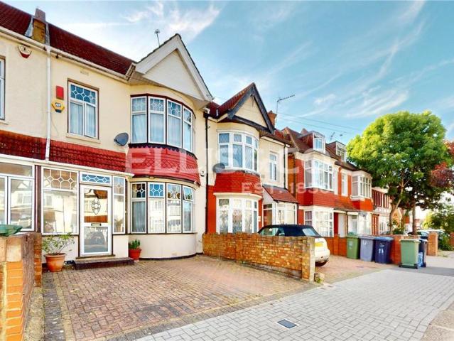 House for sale in Alperton, Greater London