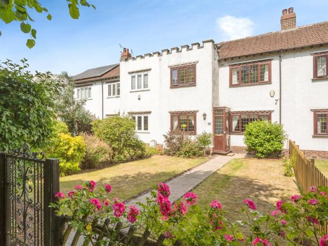 House for sale in Wheatley Hills, South Yorkshire