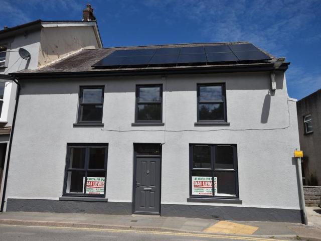 House for sale in Wales