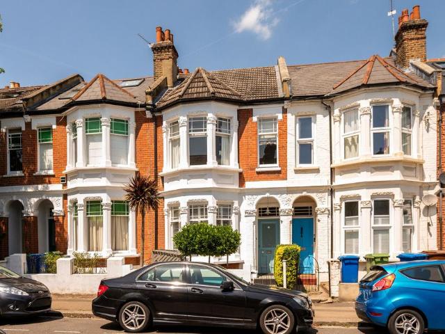 House for sale in East Dulwich, Greater London